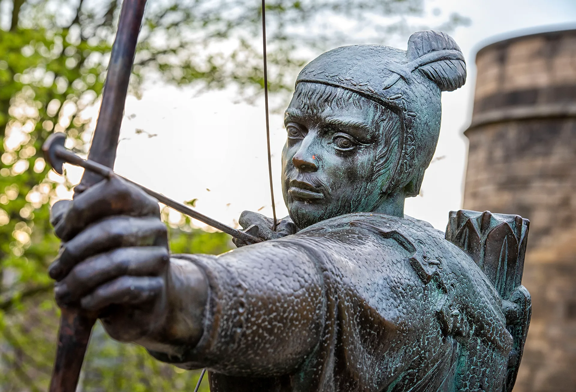 Bronze statue of Robin Hood in Nottingham